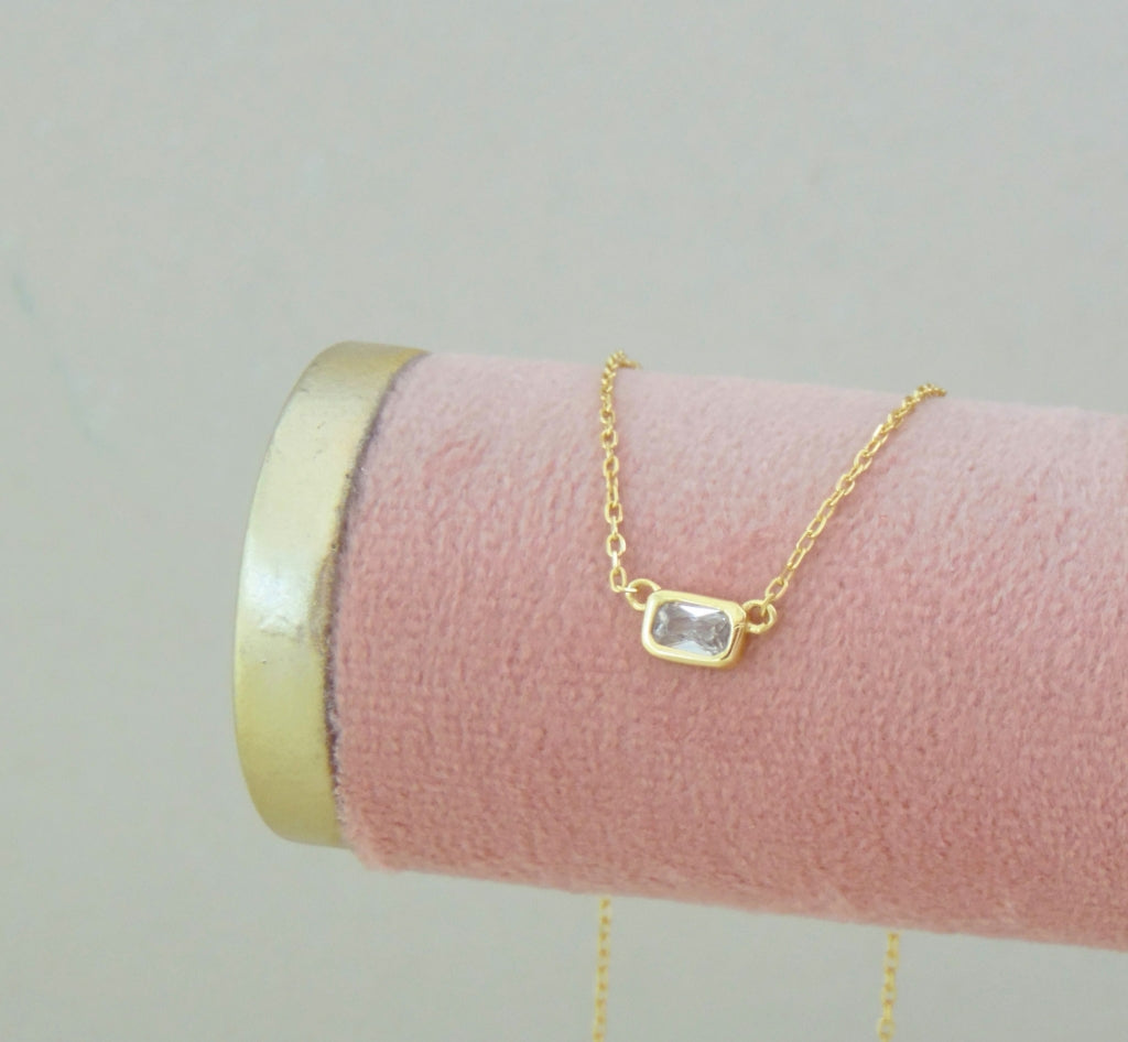 COLLAR BISEL CUADRADO
